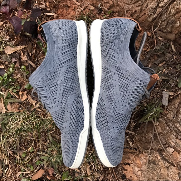 IZOD MENS SNEAKERS SIZE 10.5 - Picture 6 of 16